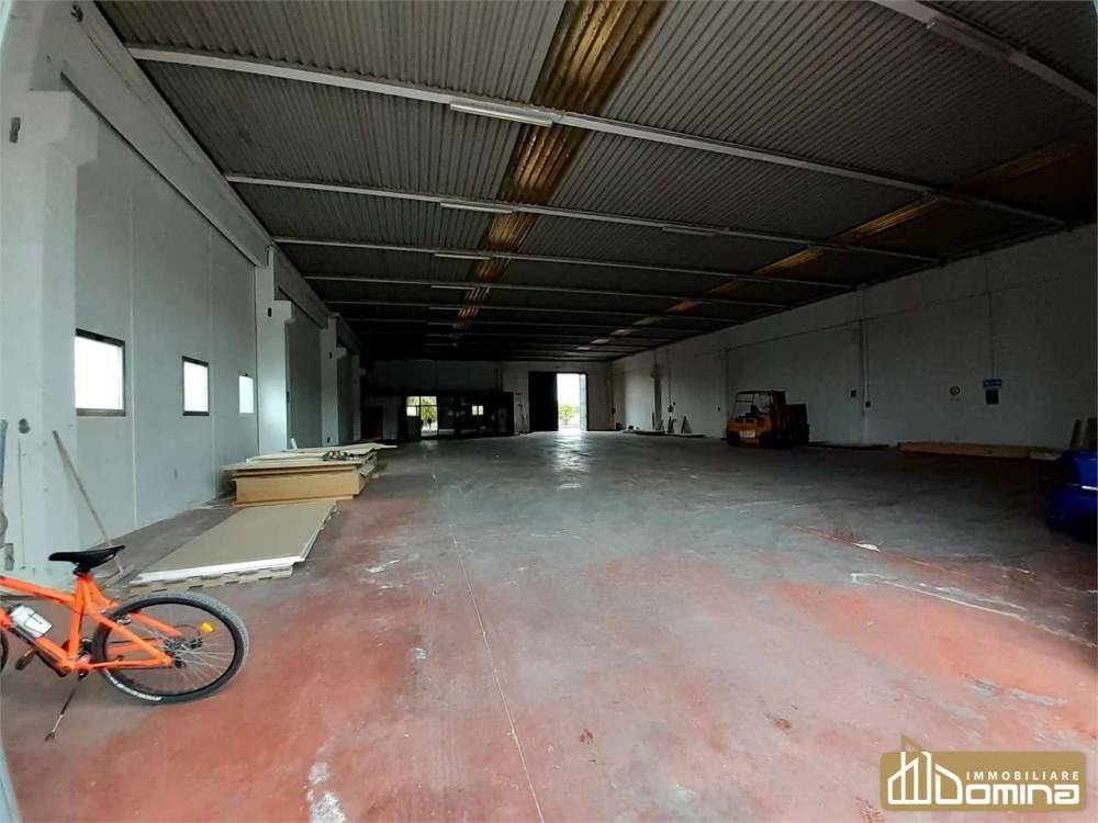 locale di sgombero in affitto ad Osimo in zona San Biagio