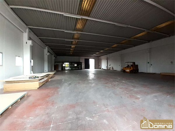 locale di sgombero in affitto ad Osimo in zona San Biagio