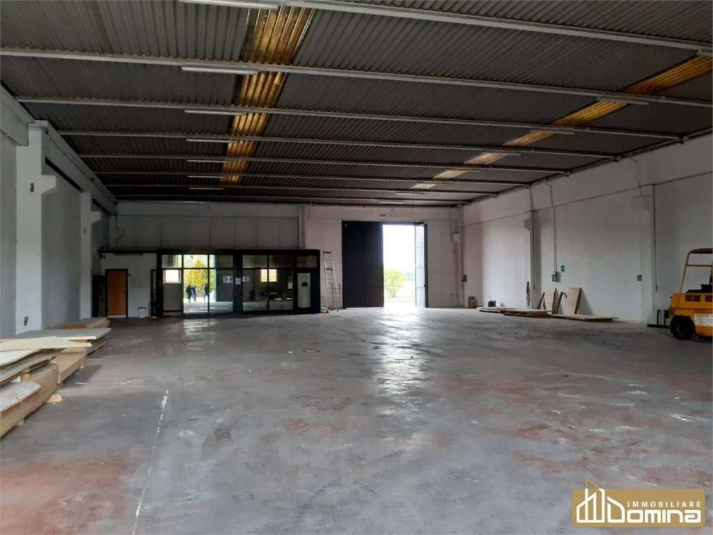 capannone in affitto ad Osimo in zona San Biagio
