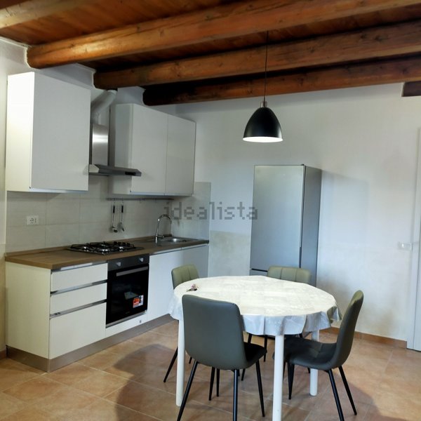 appartamento in affitto a Poggio San Marcello in zona Gioncare