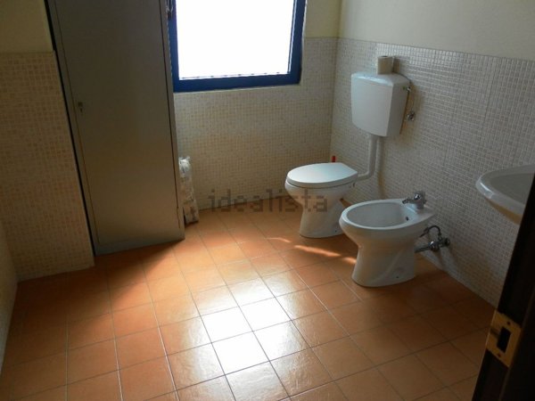 capannone in affitto a Sassoferrato