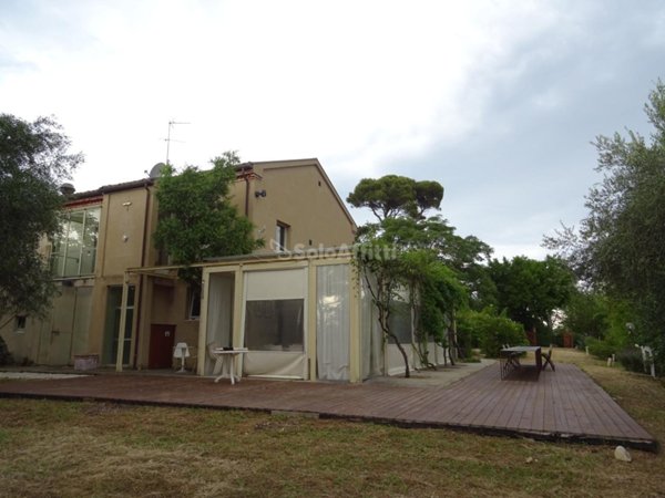 negozio in affitto a Senigallia