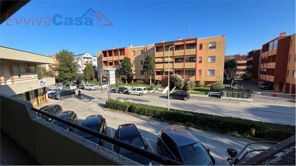 ufficio in affitto a Senigallia