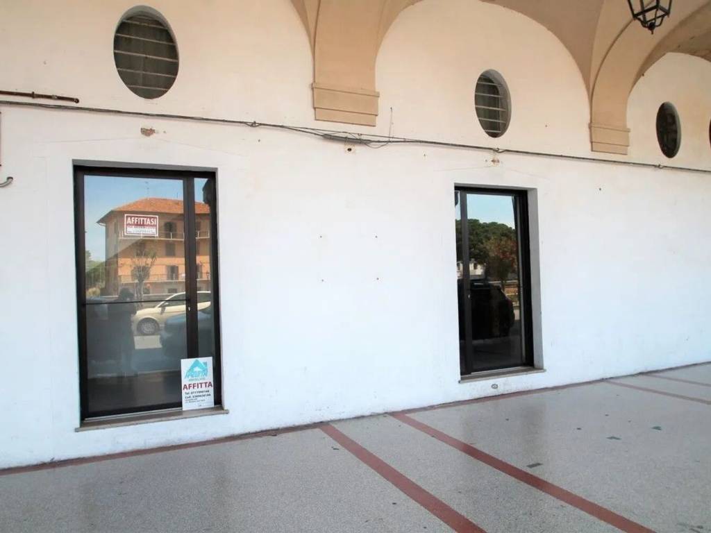 negozio in affitto a Senigallia