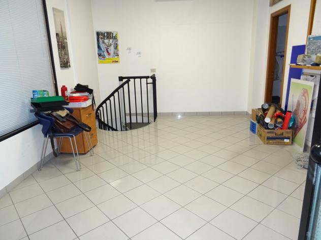 ufficio in affitto a Senigallia