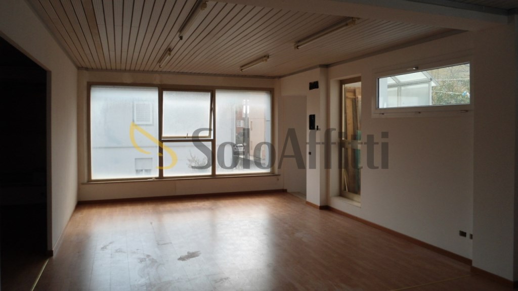 ufficio in affitto a Senigallia