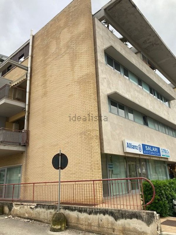 ufficio in affitto a Senigallia