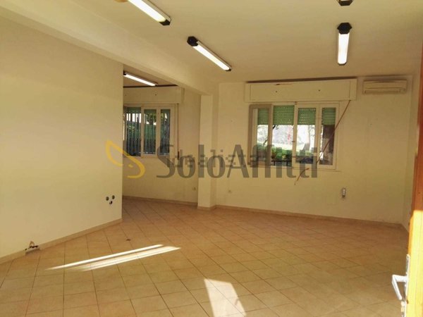 negozio in affitto a Senigallia