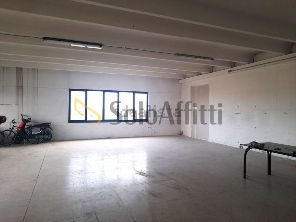 capannone in affitto a Senigallia in zona Marzocca