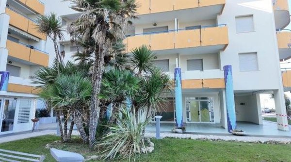 locale commerciale in affitto a Senigallia in zona Cesano