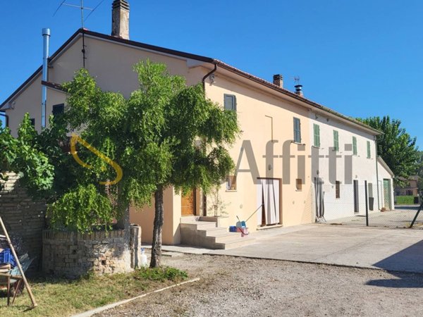 appartamento in affitto a Senigallia in zona Cannella