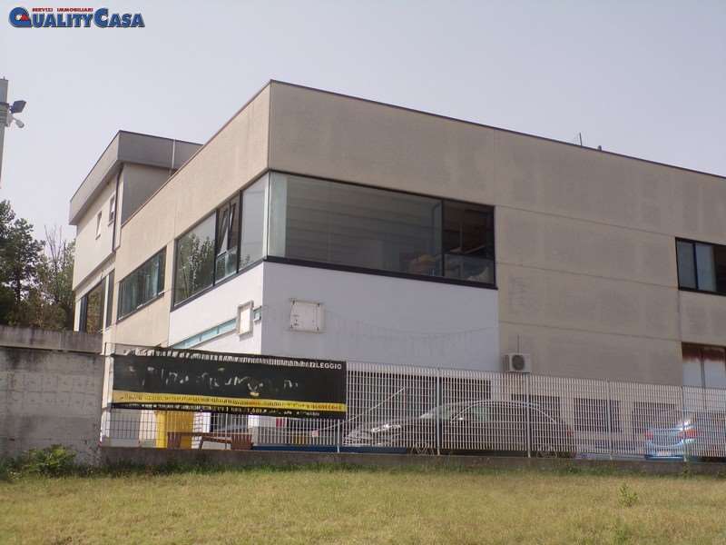 locale commerciale in affitto a Senigallia in zona Marzocca