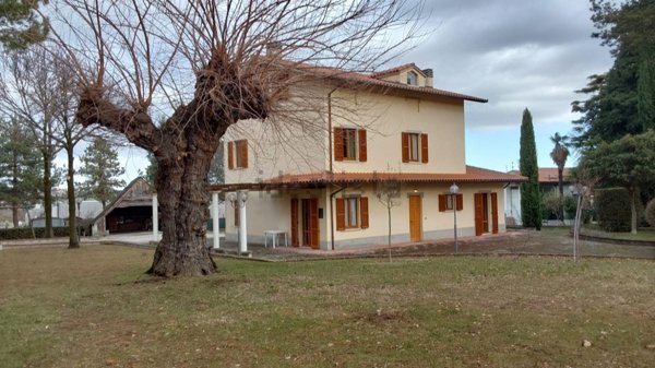 casa indipendente in affitto ad Appignano