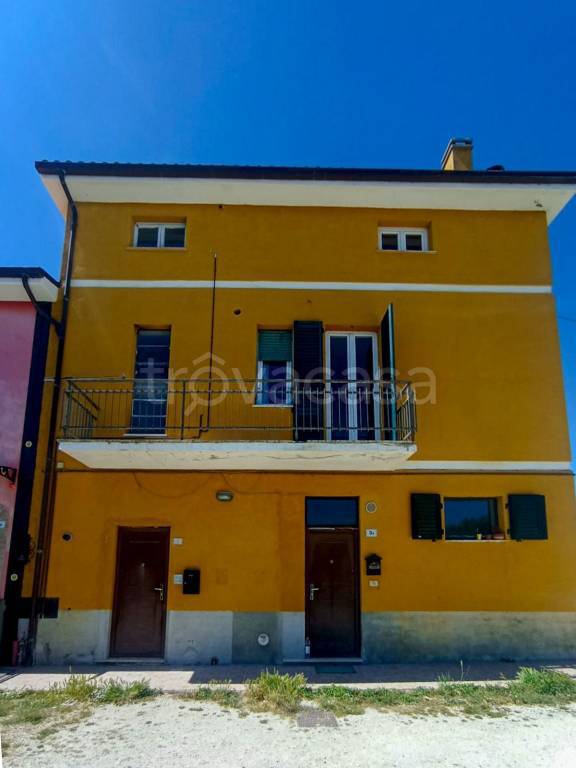appartamento in affitto ad Appignano in zona Forano