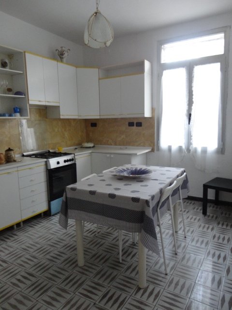 appartamento in affitto a Caldarola in zona Croce