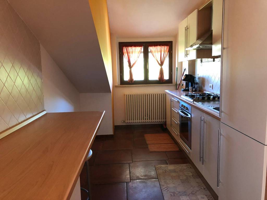 appartamento in affitto a Camerino in zona Varano