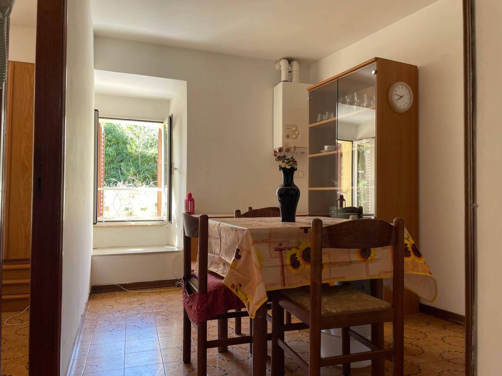 appartamento in affitto a Camerino in zona Varano