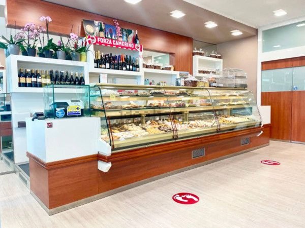 locale commerciale in affitto a Camerino in zona Varano