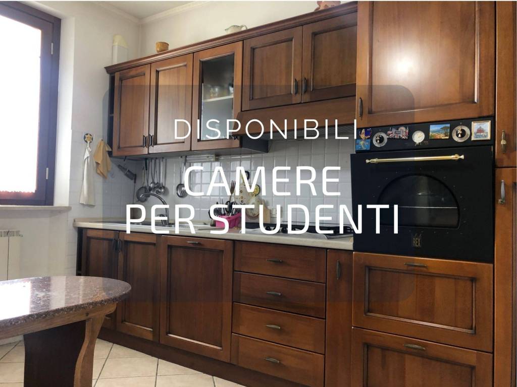 appartamento in affitto a Camerino in zona Varano
