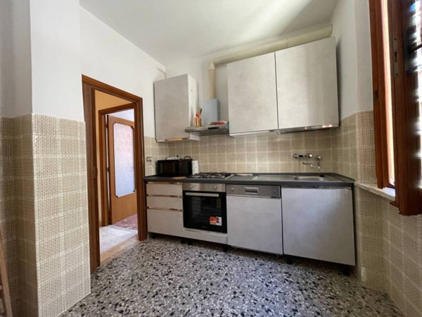 appartamento in affitto a Camerino in zona Varano