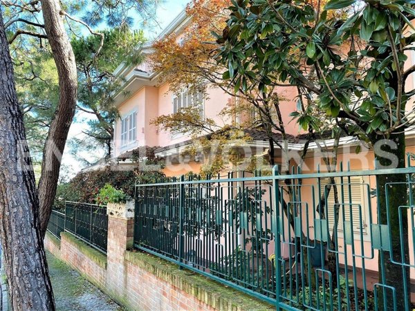 villa in affitto a Civitanova Marche