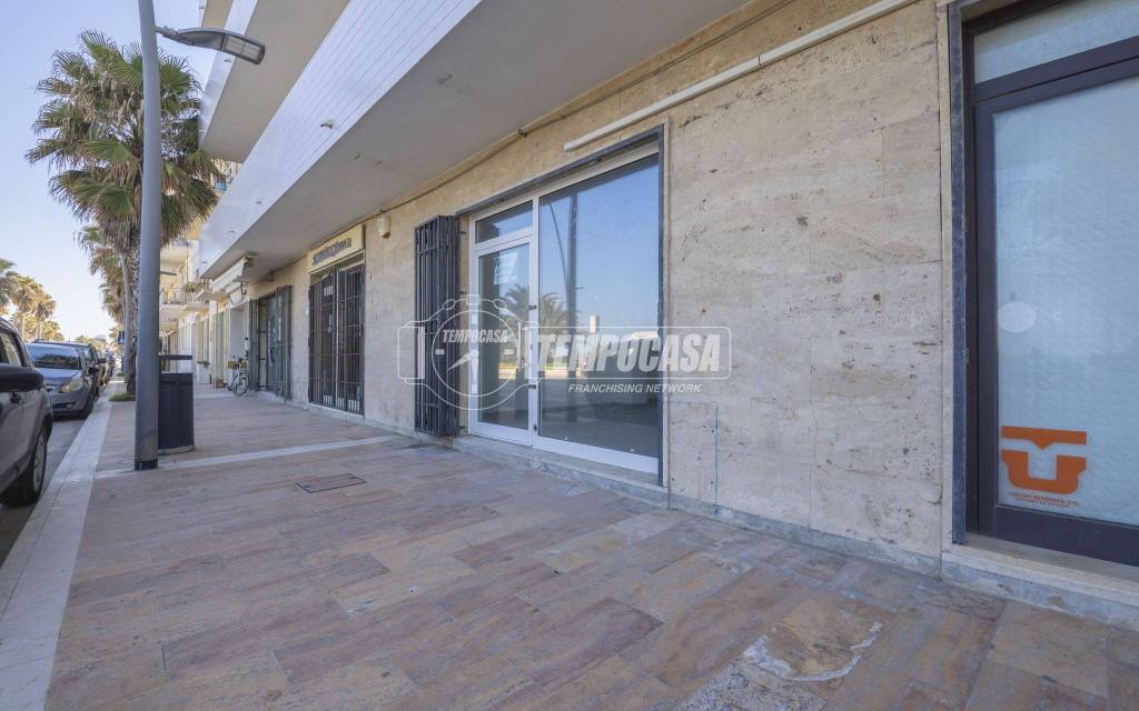 locale commerciale in affitto a Civitanova Marche