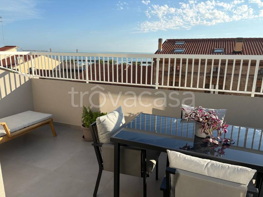 appartamento in affitto a Civitanova Marche in zona Fontespina