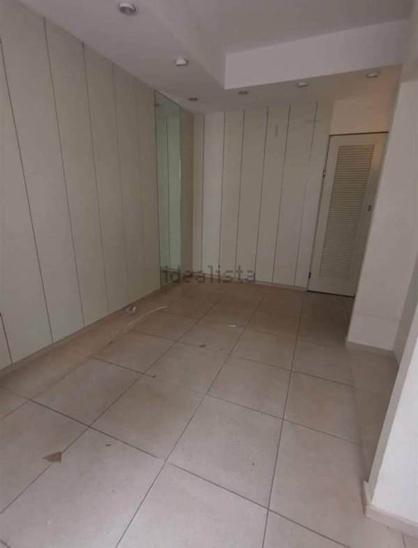 locale commerciale in affitto a Civitanova Marche