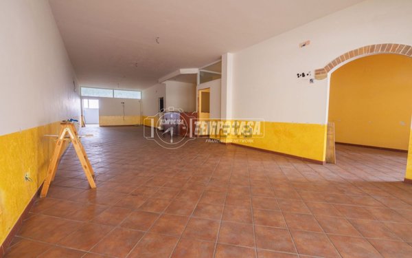 locale commerciale in affitto a Civitanova Marche