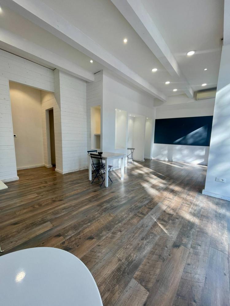 locale commerciale in affitto a Civitanova Marche