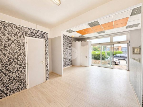 negozio in affitto a Civitanova Marche