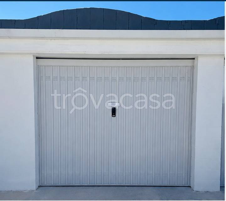 locale di sgombero in affitto a Civitanova Marche in zona San Marone