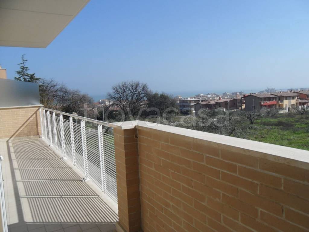appartamento in affitto a Civitanova Marche in zona Fontespina