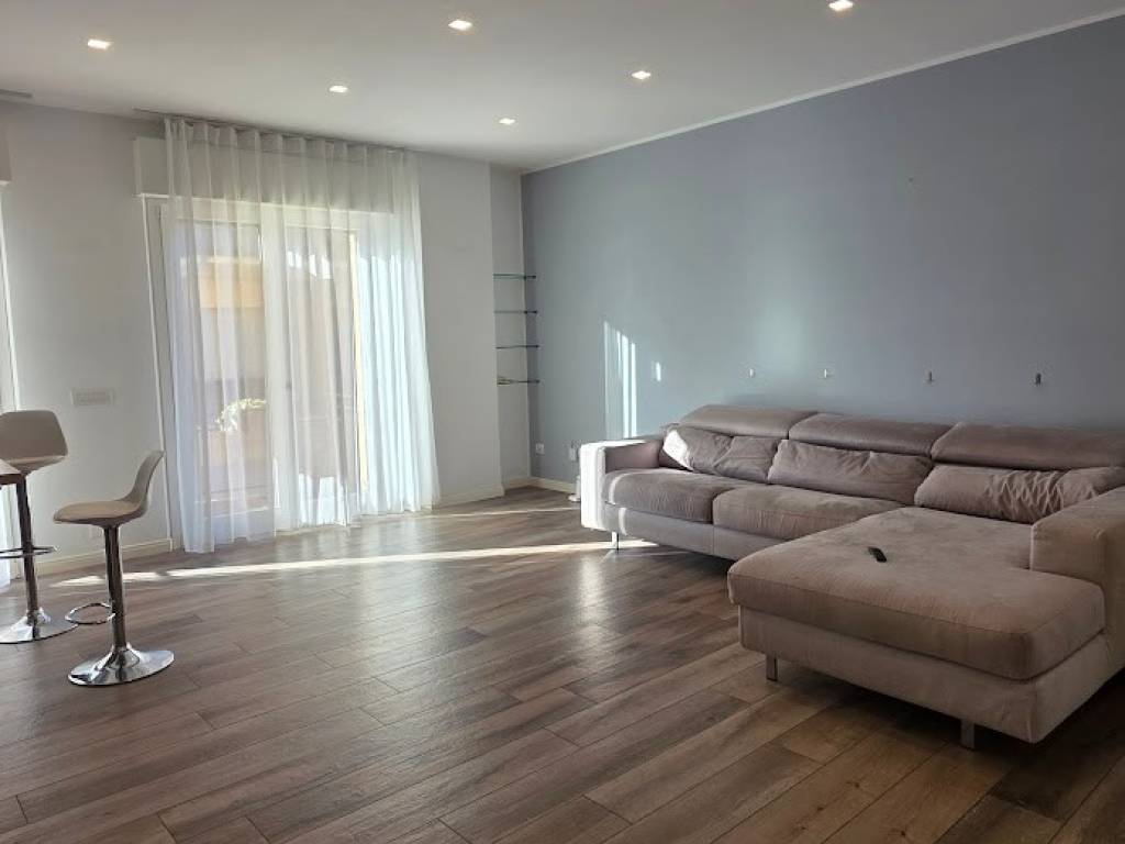 appartamento in affitto a Civitanova Marche in zona Porto Civitanova