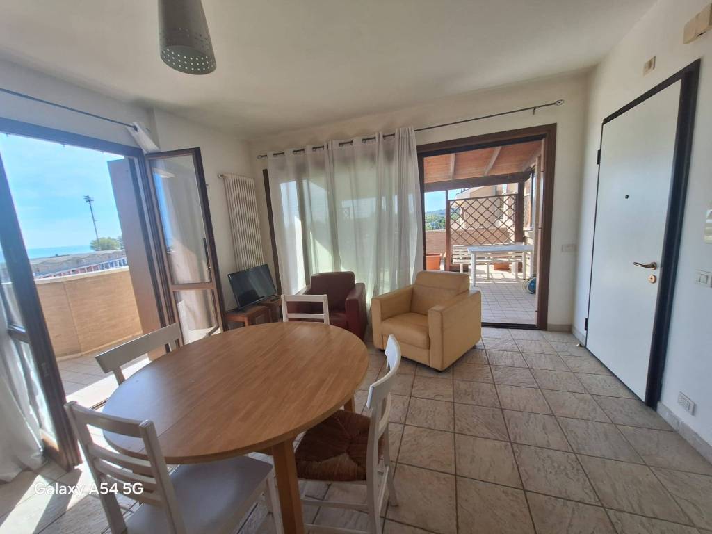 appartamento in affitto a Civitanova Marche in zona Porto Civitanova