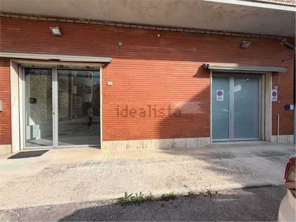 locale commerciale in affitto a Civitanova Marche in zona San Marone