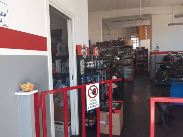 negozio in affitto a Corridonia
