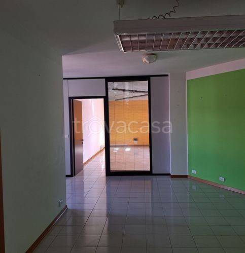 ufficio in affitto a Corridonia