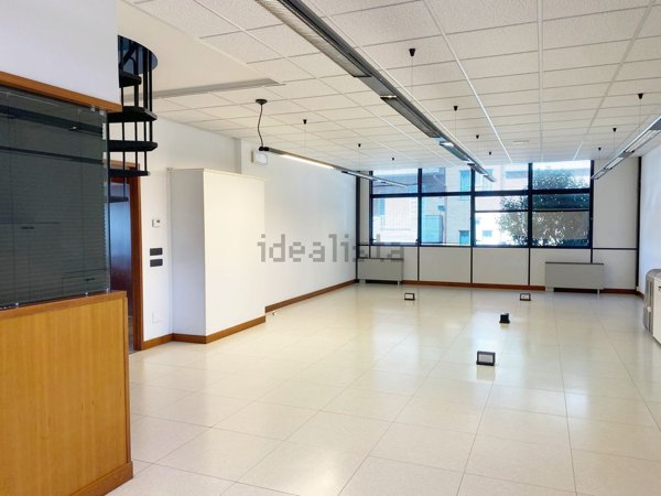 ufficio in affitto a Corridonia