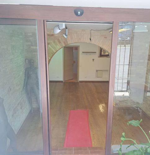 negozio in affitto a Corridonia