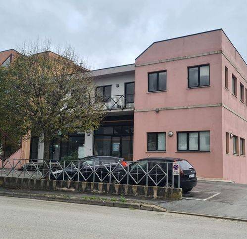 negozio in affitto a Corridonia