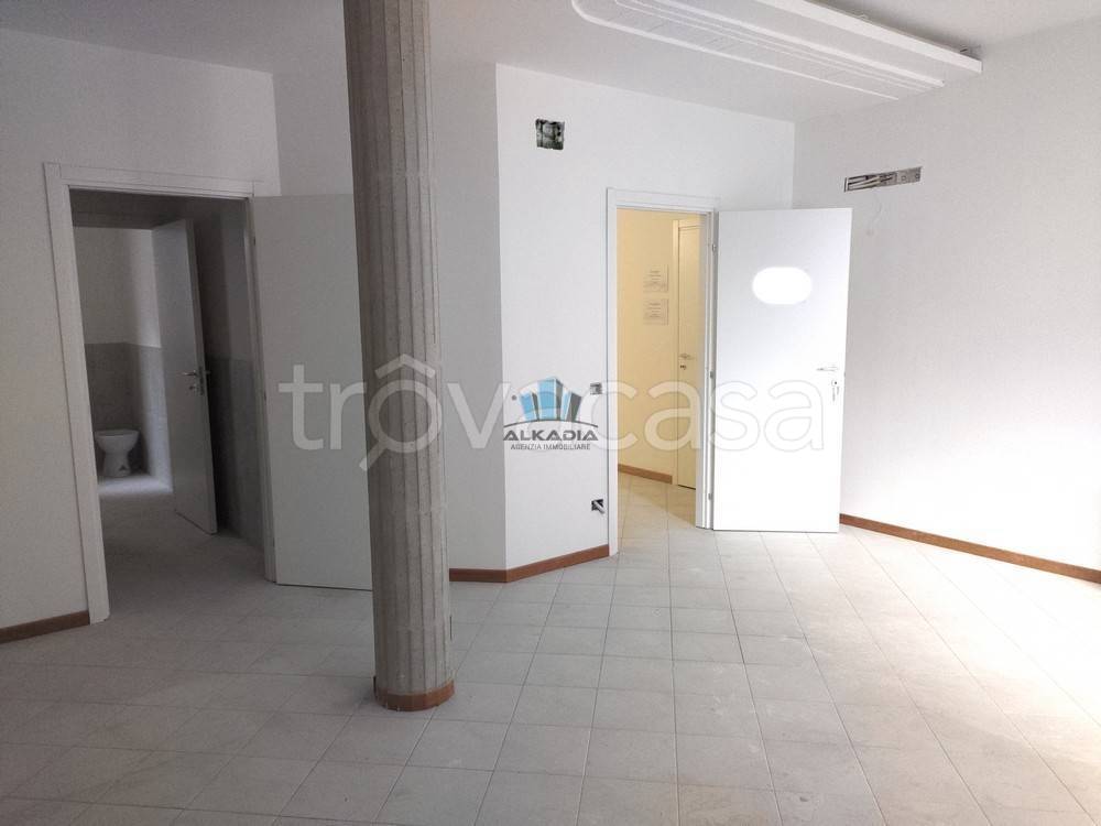 appartamento in affitto a Corridonia in zona San Claudio