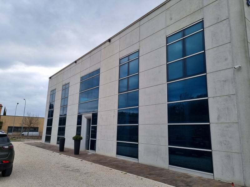 ufficio in affitto a Loro Piceno