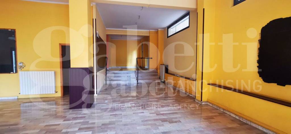 negozio in affitto a Macerata