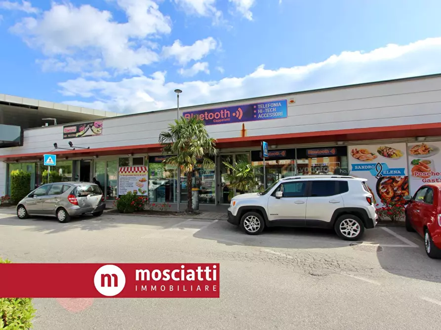 locale commerciale in affitto a Matelica