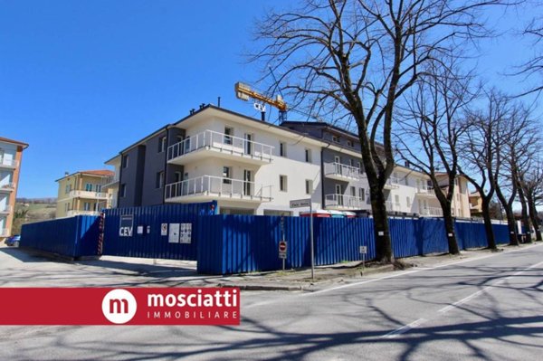 locale commerciale in affitto a Matelica