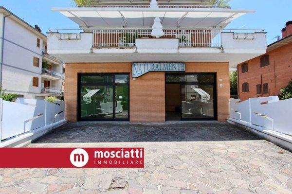 negozio in affitto a Matelica