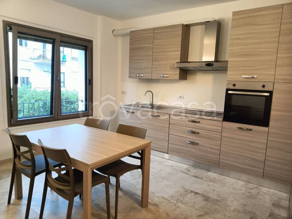 appartamento in affitto a Montecosaro in zona Borgo Stazione
