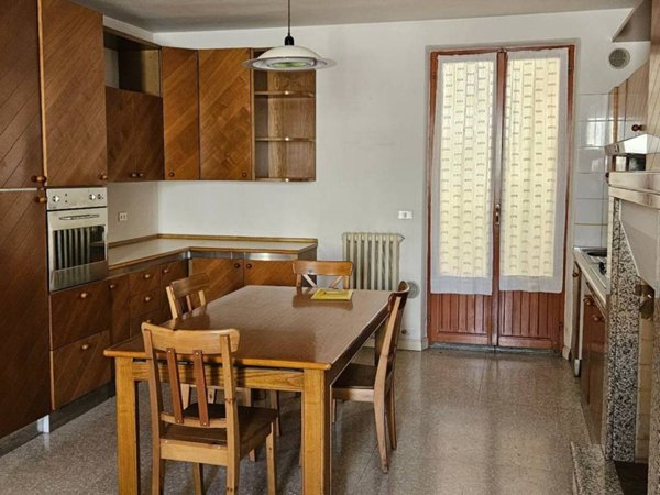 appartamento in affitto a Montecosaro in zona Borgo Stazione