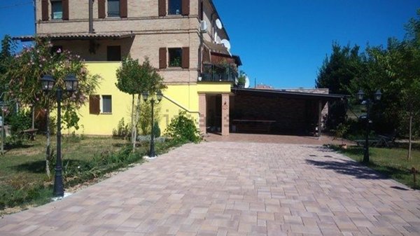 appartamento in affitto a Morrovalle in zona Trodica